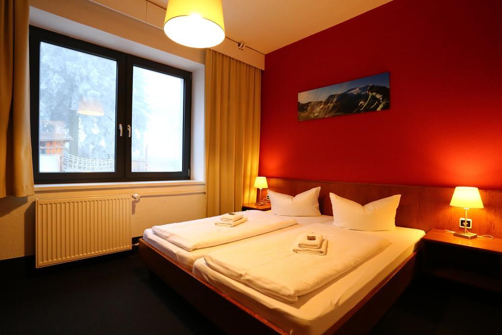 K1 Sporthotel - Bike & Ski Inklusive Hotel Oberwiesenthal Phòng bức ảnh