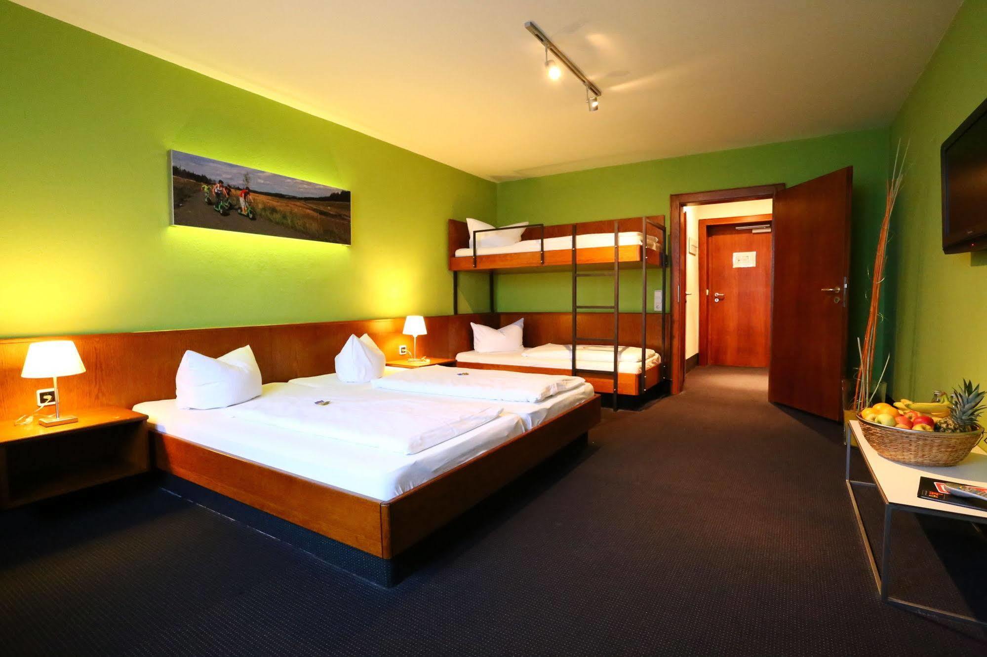 K1 Sporthotel - Bike & Ski Inklusive Hotel Oberwiesenthal Ngoại thất bức ảnh